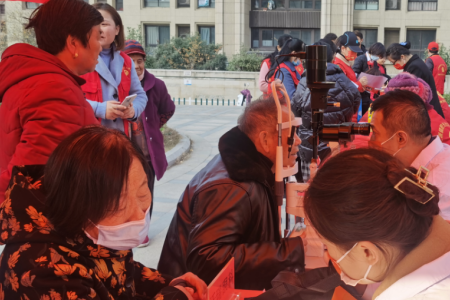 沃瑞眼科走進肥西縣肥光社區，開展公益眼健康體檢